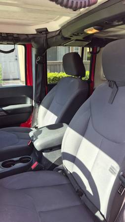 2016 Jeep Wrangler Unlimited Sport RHD 4dr 4x4 Automatic — photo 8