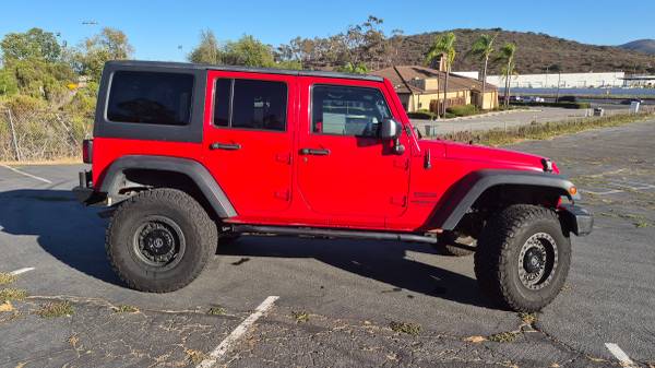 2016 Jeep Wrangler Unlimited Sport RHD 4dr 4x4 Automatic — photo 4