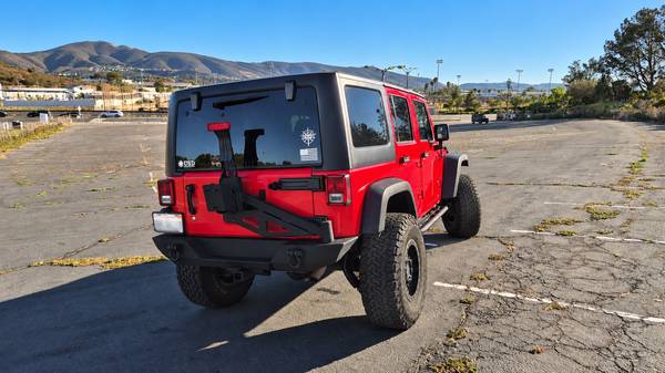 2016 Jeep Wrangler Unlimited Sport RHD 4dr 4x4 Automatic — photo 5