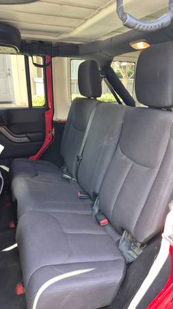 2016 Jeep Wrangler Unlimited Sport RHD 4dr 4x4 Automatic — photo 11