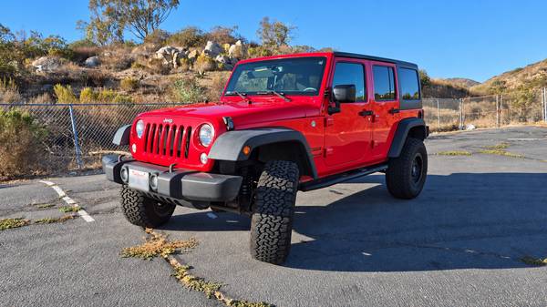 2016 Jeep Wrangler Unlimited Sport RHD 4dr 4x4 Automatic — photo 1