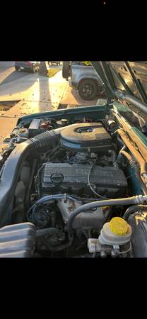 1997 Nissan Pickup — photo 8