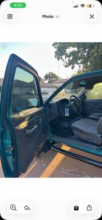 1997 Nissan Pickup — photo 5