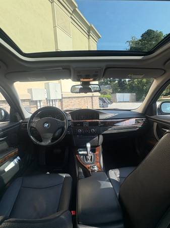 2010 BMW 328i — photo 3