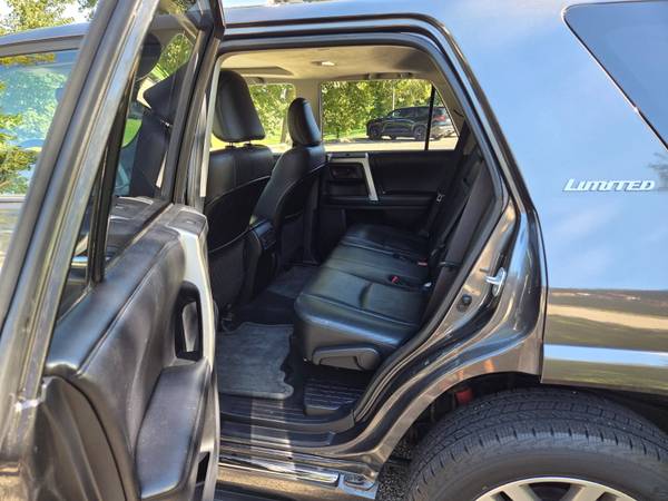 2012 Toyota 4runner Limited 4dr 4x2 Automatic — photo 9