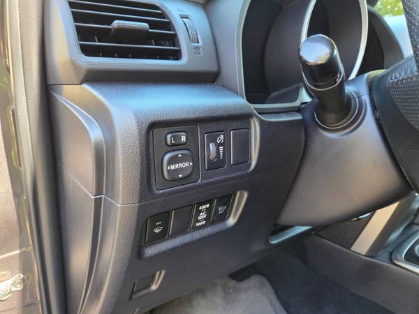 2012 Toyota 4runner Limited 4dr 4x2 Automatic — photo 4