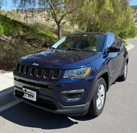 2019 Jeep Compass Sport 4dr 4x4 Manual — photo 1