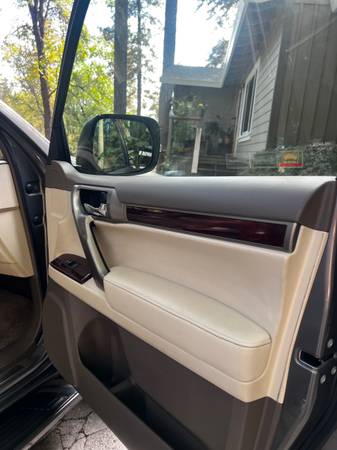 2010 Lexus GX 460 Base 4dr All-wheel Drive Automatic — photo 8