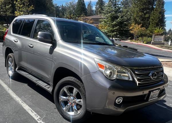 2010 Lexus GX 460 Base 4dr All-wheel Drive Automatic — photo 3