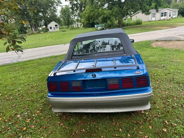 1991 Ford Mustang GT 2dr Convertible — photo 5