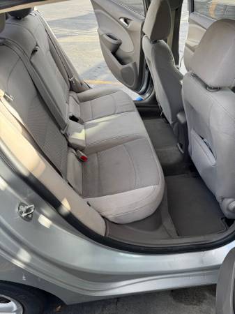 2018 Chevrolet Cruze LT Diesel Auto 4dr Sedan Automatic — photo 9