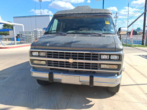 1994 Chevrolet G20 — photo 5