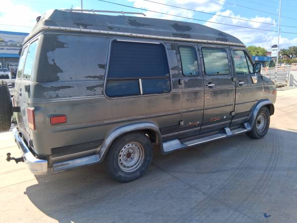 1994 Chevrolet G20 — photo 3