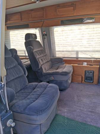 1994 Chevrolet G20 — photo 12
