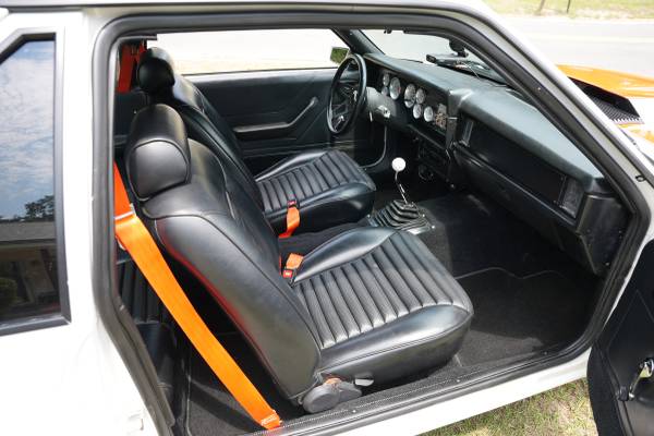 1985 Ford Mustang LX 2dr Coupe — photo 3