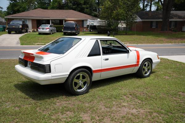 1985 Ford Mustang LX 2dr Coupe — photo 1