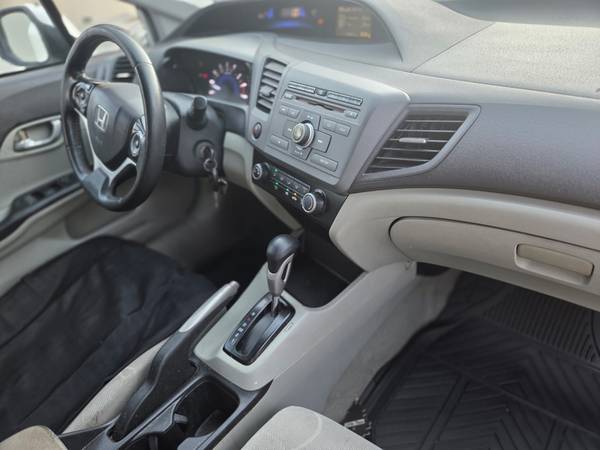 2012 Honda Civic DX 2dr Coupe Manual — photo 6