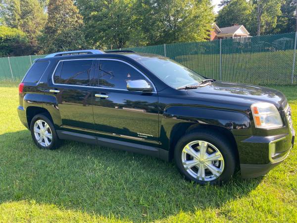 2017 GMC Terrain SLT All-wheel Drive Automatic — photo 2