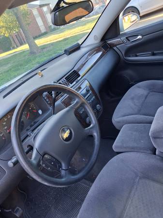 2016 Chevrolet Impala LS 4dr Sedan Automatic — photo 4