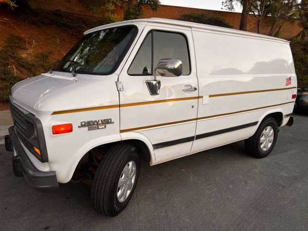 1995 Chevrolet Chevy VAN G20 3dr Extended Cargo Van — photo 1