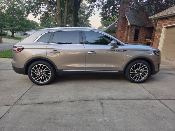 2019 Lincoln Nautilus Reserve — photo 4