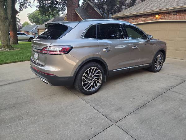 2019 Lincoln Nautilus Reserve — photo 3