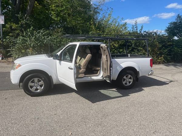 2012 Nissan Frontier SV — photo 3