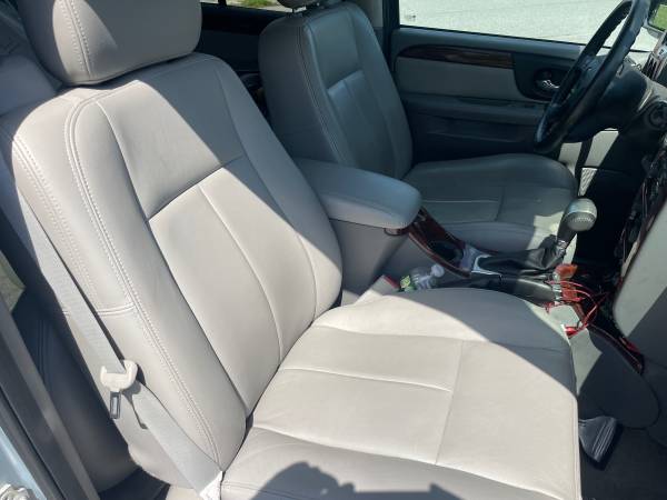 2008 GMC Envoy SLT 4x2 Automatic — photo 6