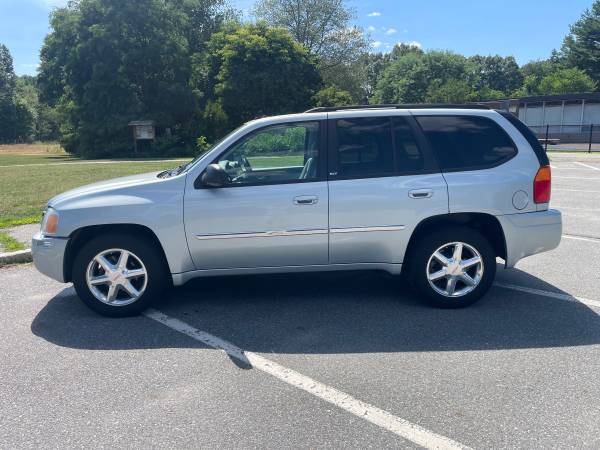 2008 GMC Envoy SLT 4x2 Automatic — photo 1