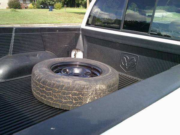 2005 Dodge RAM 1500 Laramie — photo 12