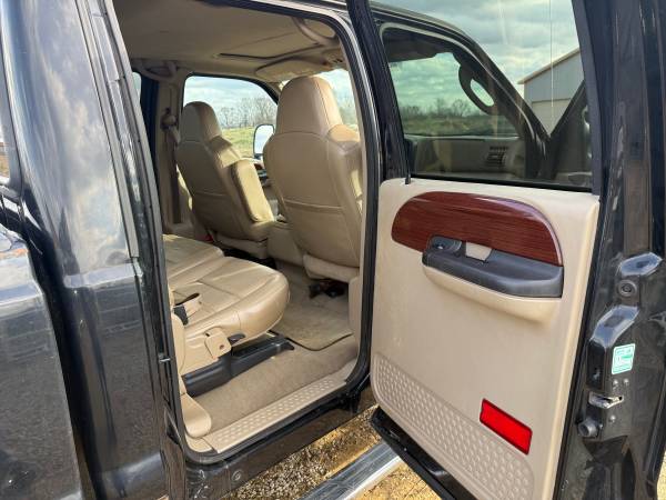 2005 Ford F 350 Lariat 4x4 SD Super Cab 158 in. WB DRW Manual — photo 7