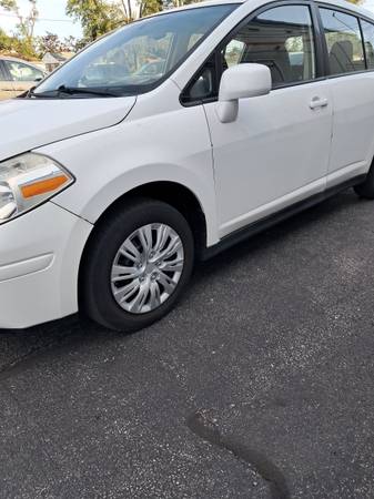 2011 Nissan Versa 1.6 4dr Sedan Manual — photo 7