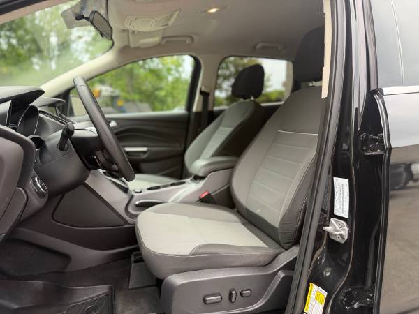 2014 Ford Escape SE 4dr Front-wheel Drive Automatic — photo 10