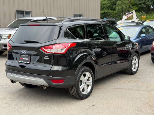 2014 Ford Escape SE 4dr Front-wheel Drive Automatic — photo 6
