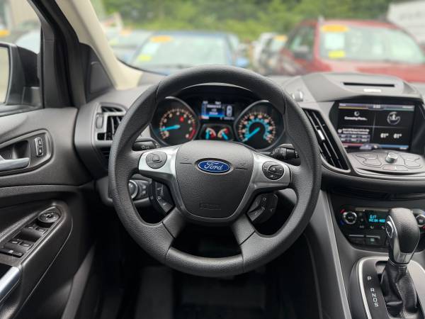 2014 Ford Escape SE 4dr Front-wheel Drive Automatic — photo 11