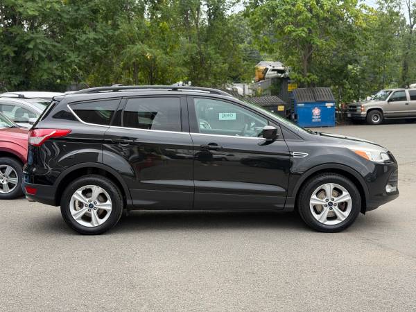 2014 Ford Escape SE 4dr Front-wheel Drive Automatic — photo 5