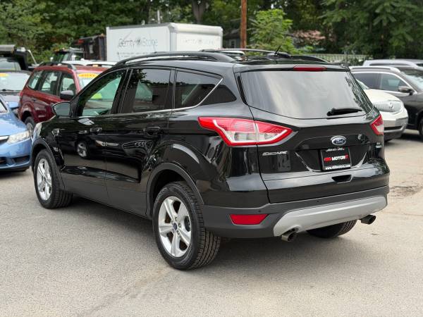 2014 Ford Escape SE 4dr Front-wheel Drive Automatic — photo 8