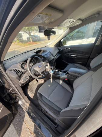 2017 Ford Escape SE — photo 3