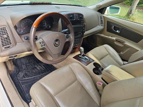 2007 Cadillac CTS Base 4dr Sedan Manual — photo 6