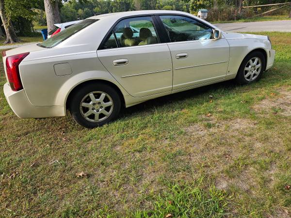 2007 Cadillac CTS Base 4dr Sedan Manual — photo 4