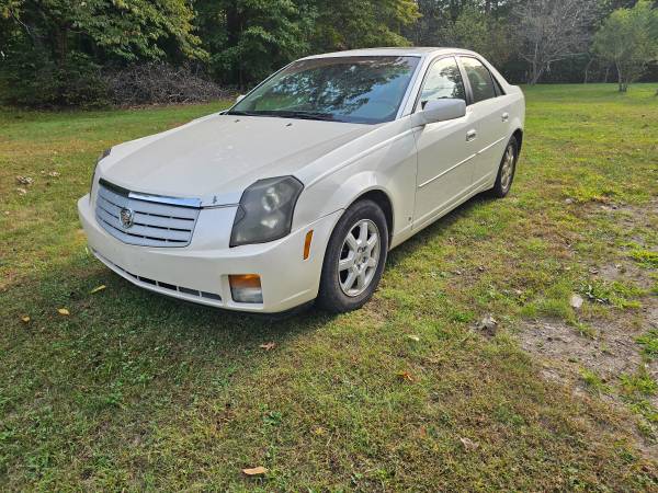 2007 Cadillac CTS Base 4dr Sedan Manual — photo 2
