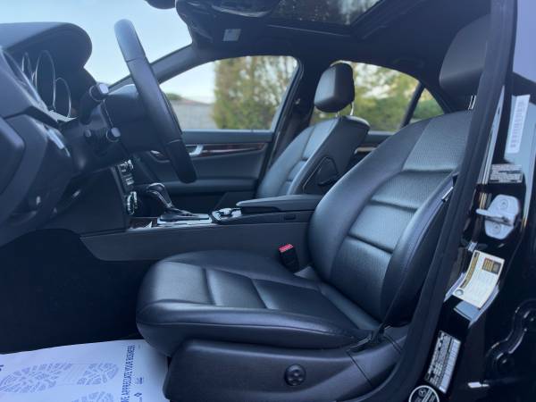 2013 Mercedes-Benz C300 4matic — photo 10