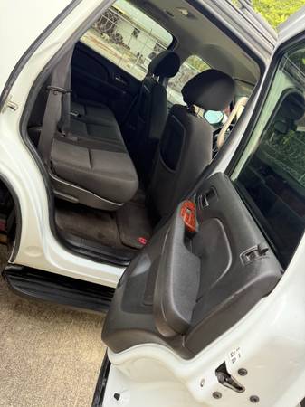 2011 Chevrolet Tahoe LS 4x2 Automatic — photo 12