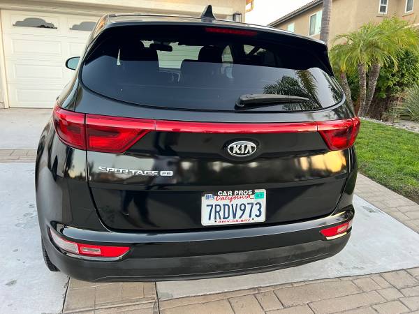 2017 KIA Sportage LX — photo 4