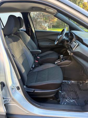 2020 Nissan Kicks S — photo 12