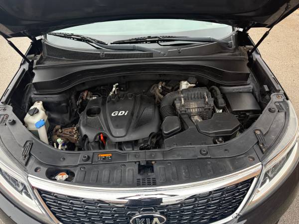 2015 KIA Sonrento Lx — photo 9