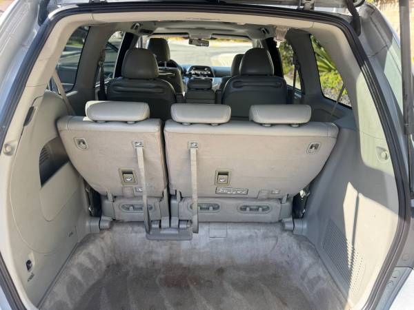 2008 Honda Odyssey LX Passenger Van Automatic — photo 9