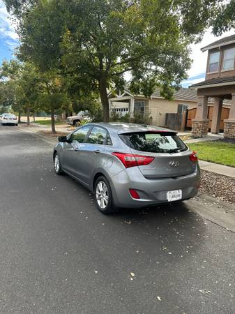 2015 Hyundai Elantra GT Base 4dr Hatchback Manual — photo 3