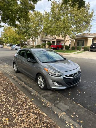 2015 Hyundai Elantra GT Base 4dr Hatchback Manual — photo 2