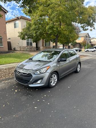 2015 Hyundai Elantra GT Base 4dr Hatchback Manual — photo 1